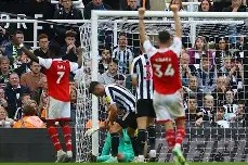 金年会平台-纽卡斯尔联被埃弗顿逼平，保级形势更加险峻的简单介绍