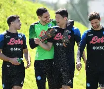 那不勒斯战平热那亚，目标逐渐清晰