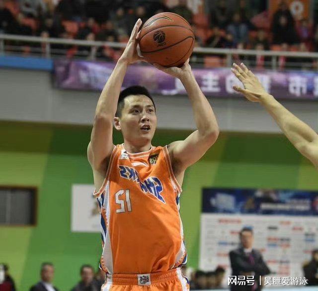 上海男篮实力打破江苏队，稳坐前三名(上海男篮的)